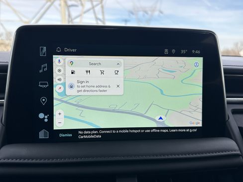 Used 2024 Chevrolet Suburban LT w/ Luxury Package image 30