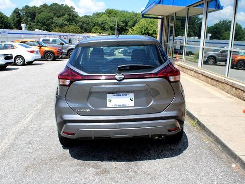 Used 2023 Nissan Kicks S image 5