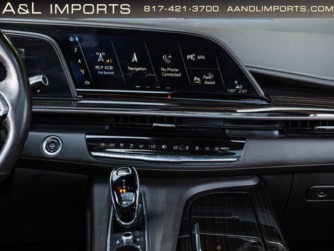 Used 2023 Cadillac Escalade Sport AWD/4WD image 12