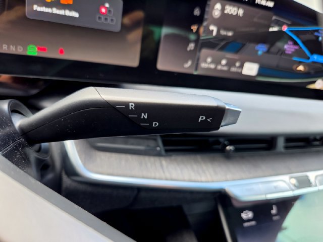 Used 2025 Lucid Air Touring AWD/4WD image 35