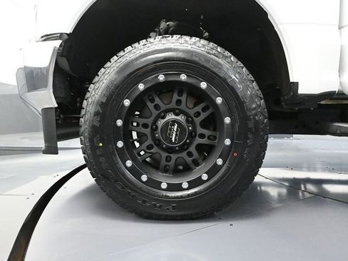 Used 2021 Ford F250 XL w/ Power Equipment Group image 17