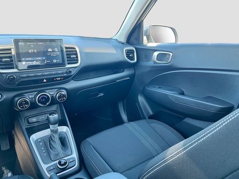 New 2026 Hyundai Venue SEL FWD image 22