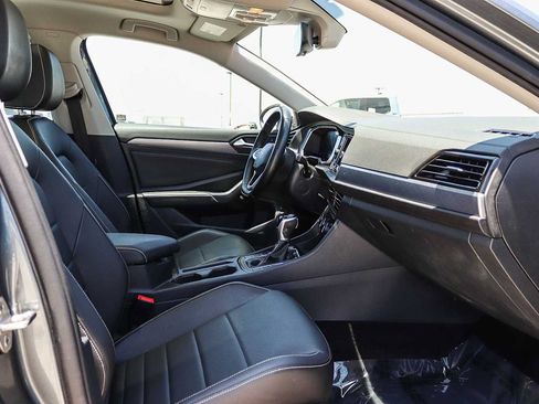 Used 2023 Volkswagen Jetta SE w/ Panoramic Sunroof Package FWD image 16