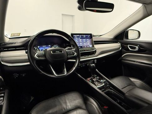 Used 2022 Jeep Compass Limited image 19