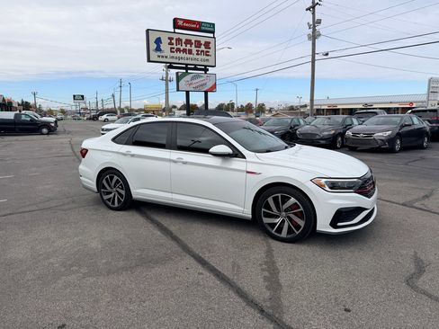 Used 2019 Volkswagen Jetta GLI image 5