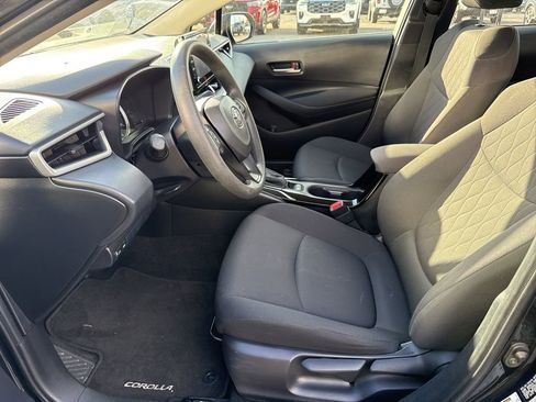 Used 2020 Toyota Corolla LE image 10