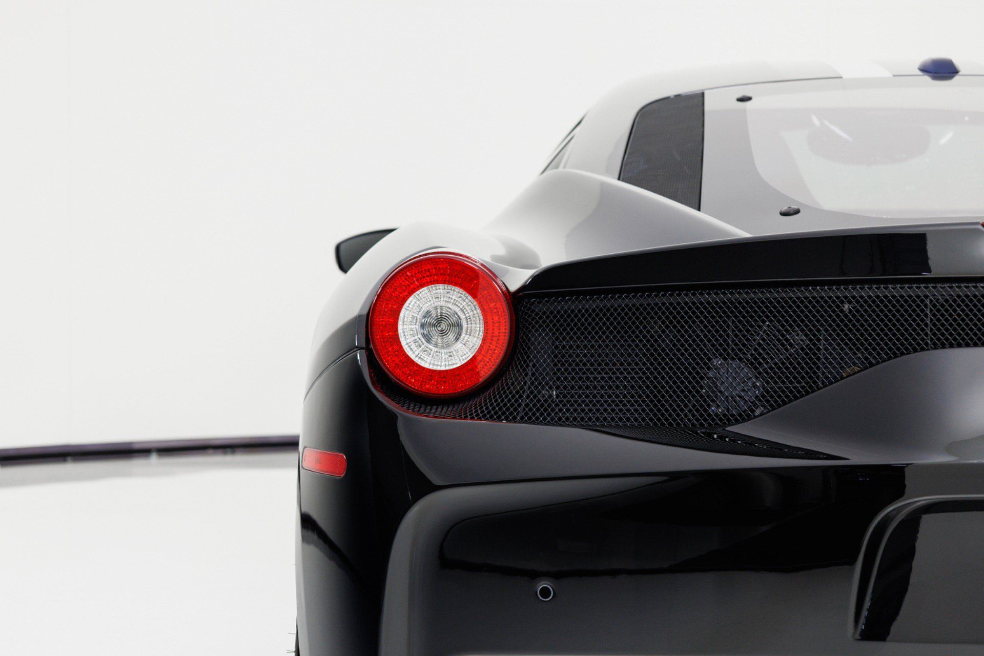 Used 2015 Ferrari 458 Speciale Coupe RWD image 78
