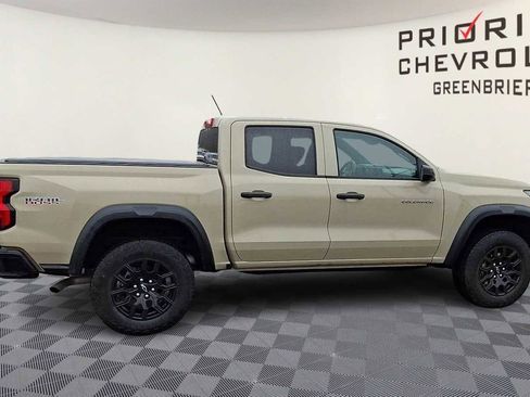 Used 2024 Chevrolet Colorado Trail Boss image 9