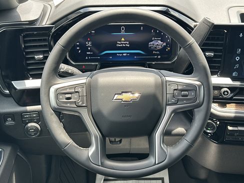 Used 2026 Chevrolet Silverado 1500 LT AWD/4WD image 24