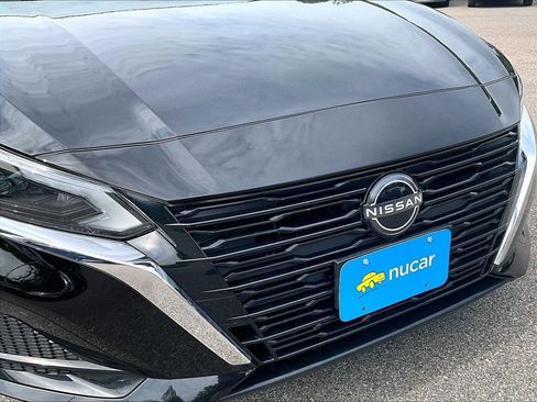 Used 2023 Nissan Altima 2.5 SV AWD/4WD image 31