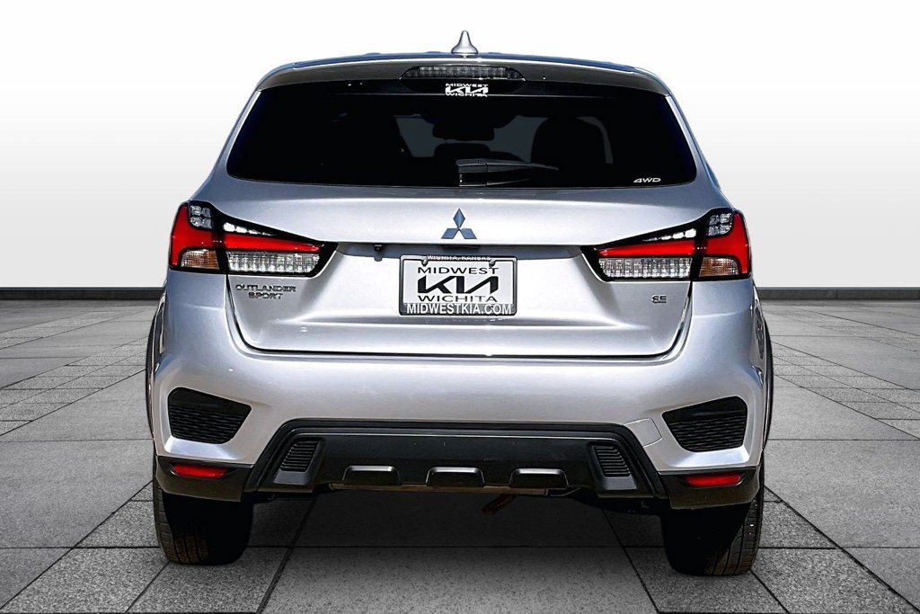 Used 2025 Mitsubishi Outlander Sport AWD image 4