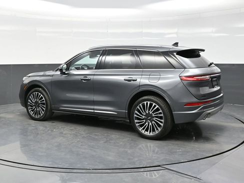 Used 2022 Lincoln Corsair Reserve w/ Sport Package AWD/4WD image 4