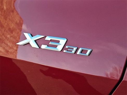 Used 2025 BMW X3 xDrive30i w/ Premium Package image 32