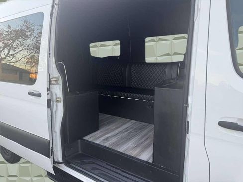 Used 2020 Mercedes-Benz Sprinter 3500 image 8