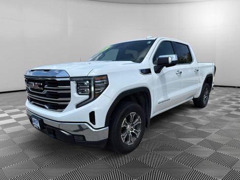 Used 2026 GMC Sierra 1500 SLT AWD/4WD image 1