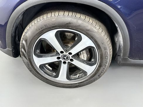 Used 2019 Mercedes-Benz GLC 350e 4MATIC image 38