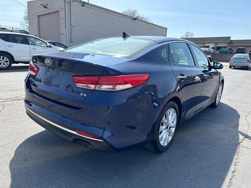 Used 2016 Kia Optima EX w/ Premium Package image 6