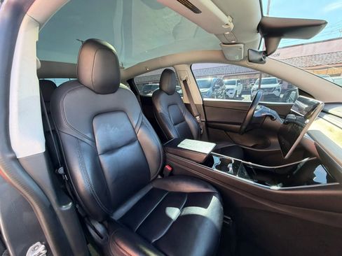 Used 2020 Tesla Model Y Performance image 19