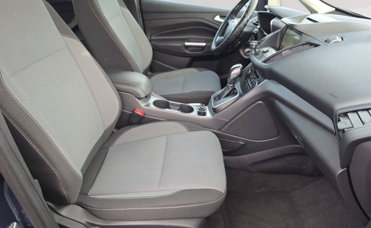 Used 2018 Ford C-MAX SE w/ Equipment Group 201A FWD image 12