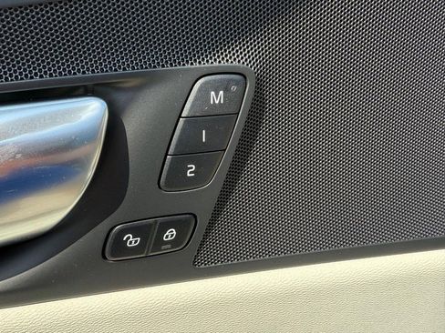 New 2025 Volvo XC60 T8 Plus w/ Protection Package Premier image 10