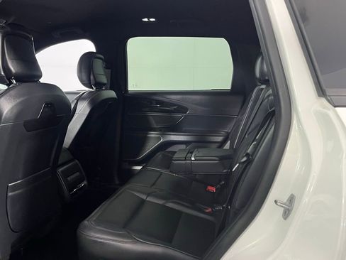 Used 2024 Lincoln Nautilus Premier w/ Jet Appearance Package image 24