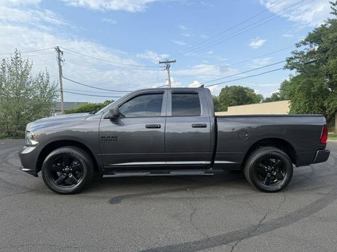 Used 2019 RAM 1500 Express w/ Express Value Package AWD/4WD image 4