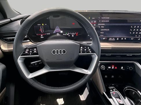 Used 2025 Audi Q5 Premium AWD/4WD image 6
