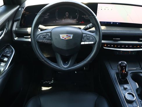 Used 2024 Cadillac XT4 Sport w/ Active Safety Package FWD image 8
