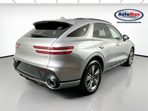 Used 2022 Genesis GV70 3.5T Sport w/ Sport Advanced Package image 2