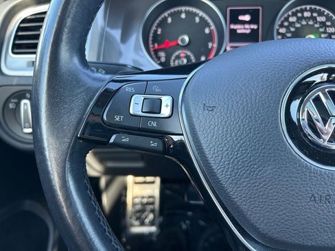 Used 2017 Volkswagen Golf Alltrack SE AWD/4WD image 16