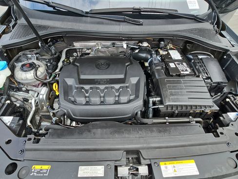 Used 2022 Volkswagen Tiguan SE R-Line FWD image 31