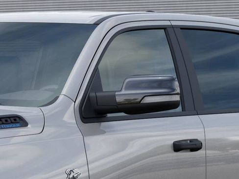 New 2026 RAM 1500 4x4 Crew Cab image 12