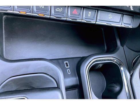 Used 2024 GMC Sierra 1500 AT4 w/ AT4 Premium Package AWD/4WD image 16