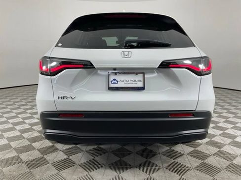 Used 2027 Honda HR-V LX image 6