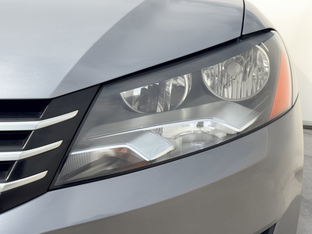 Used 2013 Volkswagen Passat 2.5 S FWD image 12