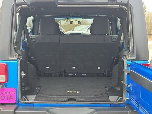 Used 2015 Jeep Wrangler Unlimited Sport image 12