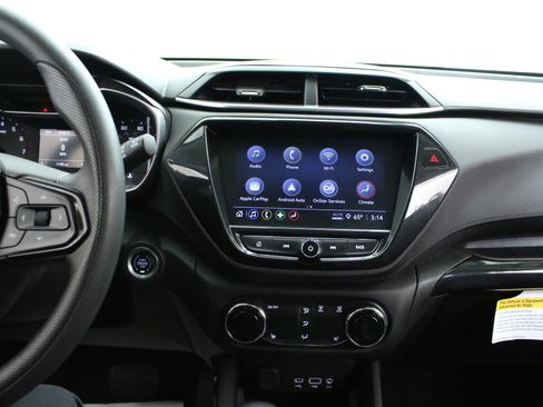 Certified 2023 Chevrolet TrailBlazer LT w/ Convenience Package FWD image 17