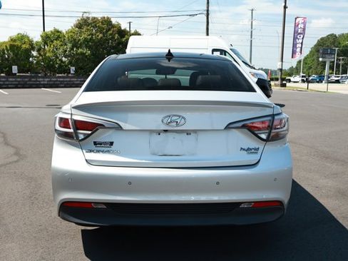 Used 2017 Hyundai Sonata Limited w/ Ultimate Package 02 FWD image 7
