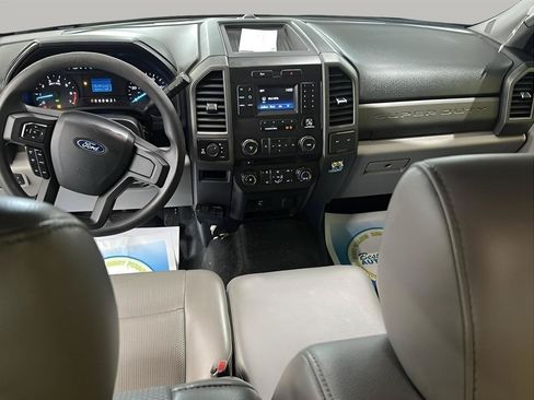 Used 2017 Ford F250 XL w/ Power Equipment Group AWD/4WD image 11