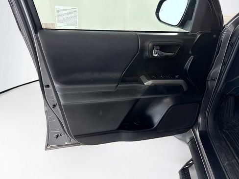 Used 2021 Toyota Tacoma TRD Sport w/ Technology Package RWD image 24