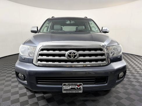 Used 2010 Toyota Sequoia Platinum AWD/4WD image 4