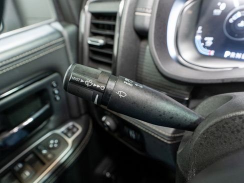 Used 2024 RAM 3500 Limited image 35