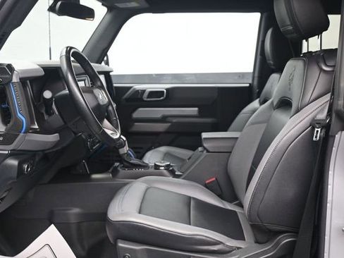 Certified 2022 Ford Bronco Black Diamond AWD/4WD image 5