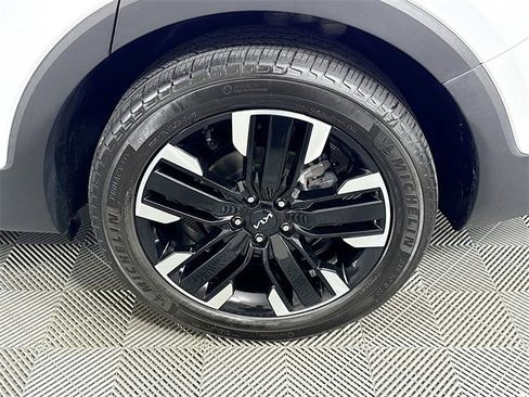 Used 2025 Kia Telluride SX Prestige image 4