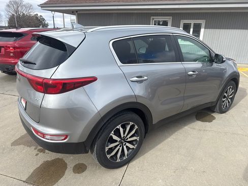 Used 2019 Kia Sportage EX image 5