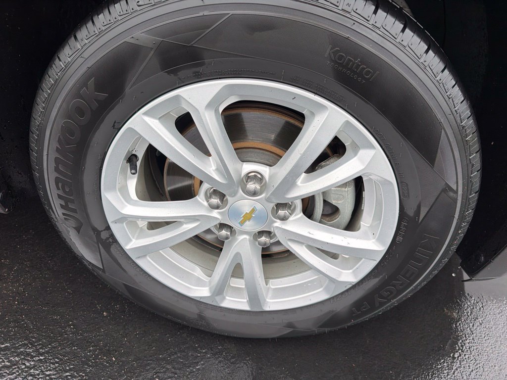 Used 2017 Chevrolet Equinox LT w/ Convenience Package FWD image 4