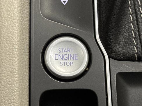 Used 2022 Volkswagen Atlas SE w/ Black Wheel Package image 20