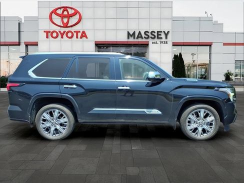 Used 2025 Toyota Sequoia Capstone AWD/4WD image 2