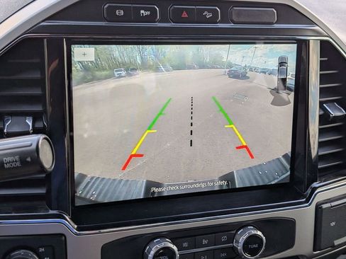 Used 2022 Ford F250 Lariat w/ Black Appearance Package image 15