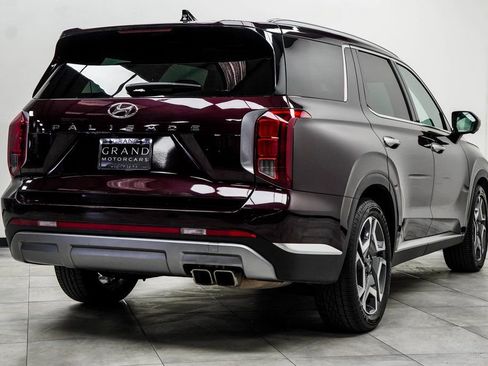 Used 2024 Hyundai Palisade Limited FWD image 12